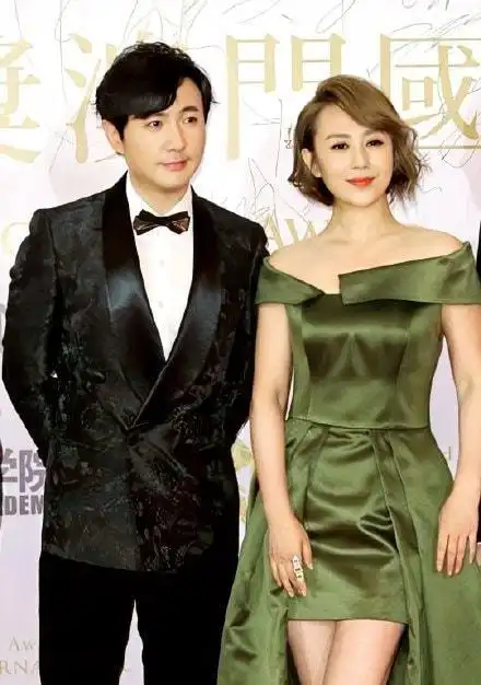 沈腾上节目左手边始终是马丽欢喜冤家的打开方式永远看不腻