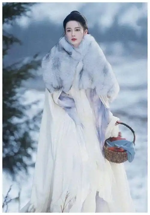 《七夜雪》杀青仪式:李沁超凡脱俗,曾舜晞,王弘毅帅气