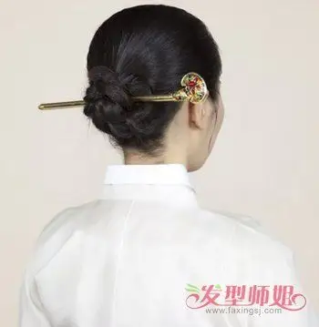 韩国古代妇女盘发发型 古代发式编发教程