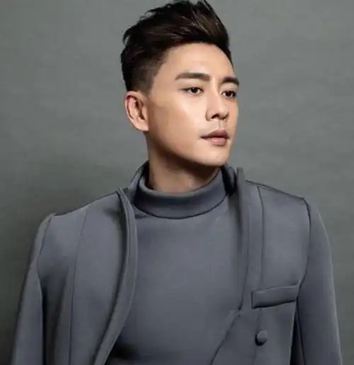 罗志祥都要甘拜下风,黄宗泽三部手机,胡杏儿的8年都毁在他身上