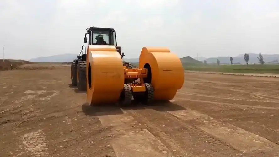 冲击压路机中的冲击碾是啥冲击碾压机械?