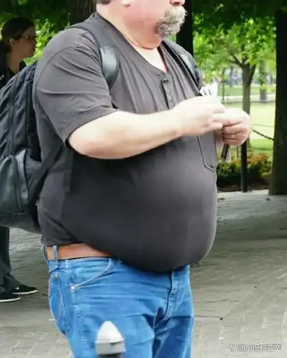 威廉姆斯,她来自于美国的得克萨斯州,曾获得过世界上最胖的人的称号