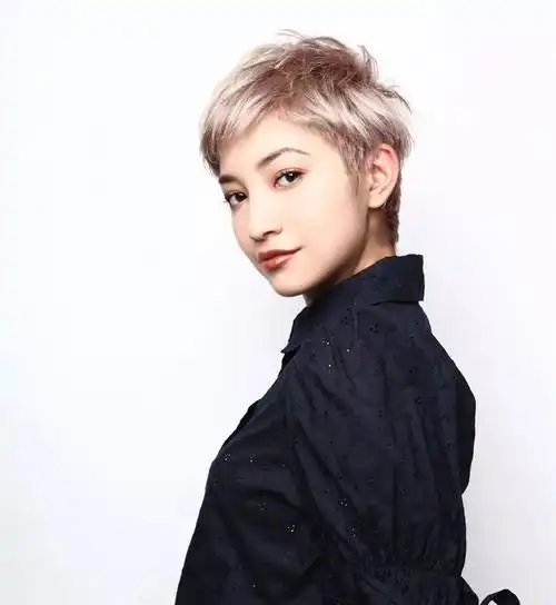 女生个性帅气短发,短发图片,发型图片