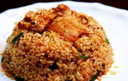 回锅肉炒饭 ￥9元/份 已售21份