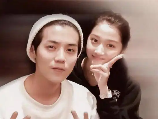 鹿晗_关晓彤_黄子韬