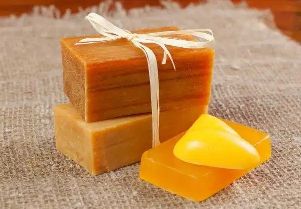 世界上最大的肥皂长75米宽25米重145吨