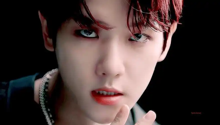 不如来认真看看loveshot里的边伯贤呢