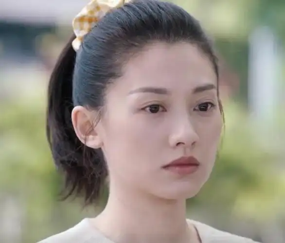 亲爱的孩子们:马藜太美了,别看她人气不高,却是一位年代剧女神__财经