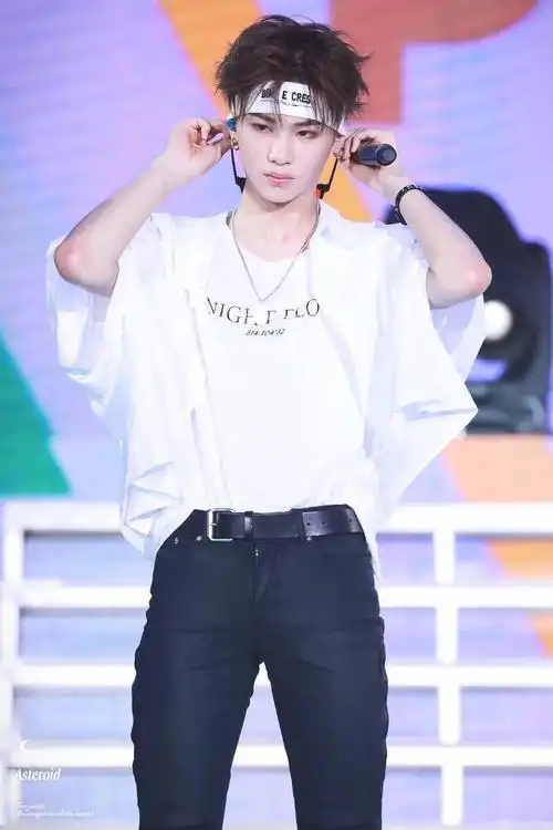 黄明昊 minghao huang的图片