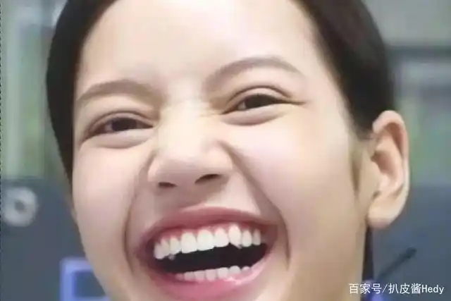 lisa的辛酸成名史:遭受死亡威胁,现又被骗10亿韩元