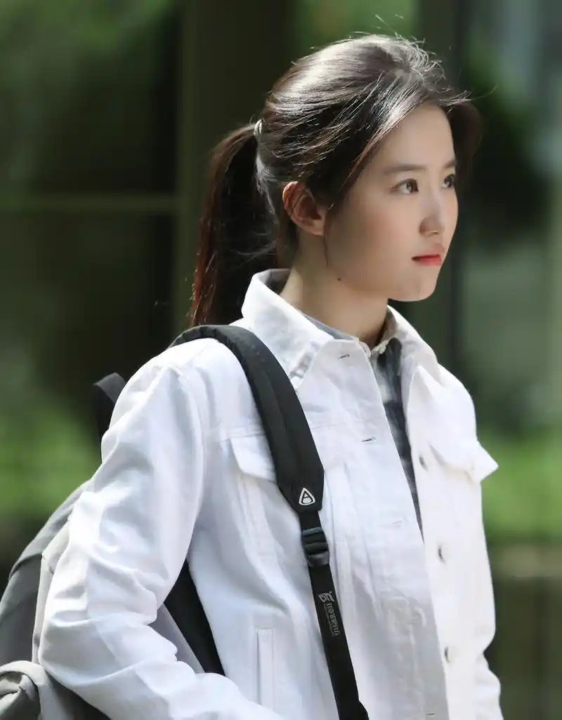 刘亦菲校园版 7815