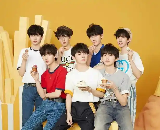 时代少年团的团体照