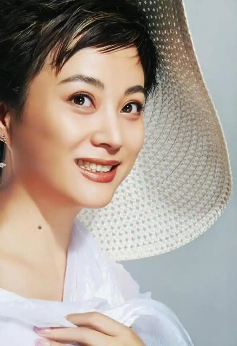 李玲玉,她可是一位非常出色的歌手呢!