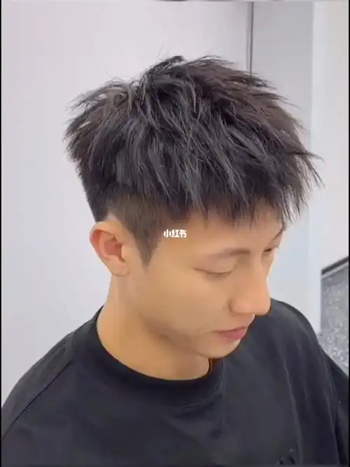 男士烫发男生一定要尝试的发型立体碎盖