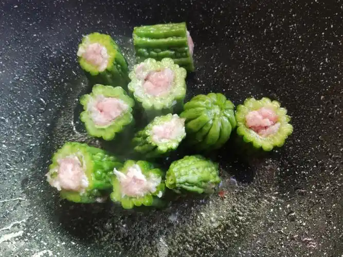 你没吃过的酿苦瓜做法