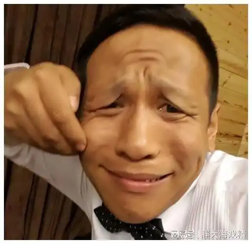 宋小宝春晚上突然忘词情急之中瞎掰一句反而让他一夜成名