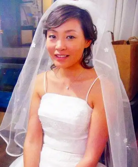 2009年,陈琳在前夫生日当晚,穿红鞋从家一跃而下,歌词透露死因