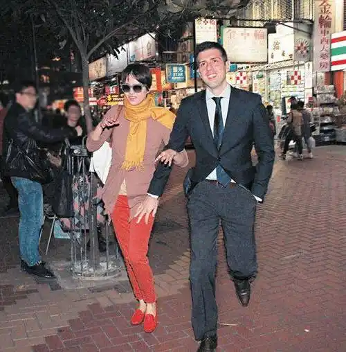 原创虽过气仍年入3千万贴钱帮老公开餐厅梁咏琪的潇洒有底气