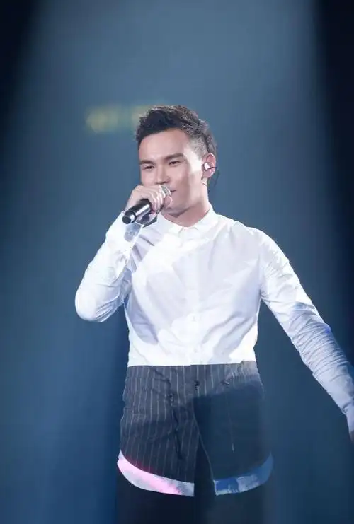 13#好声音回忆杀 #李维 开口惊艳四座《一江水》完整版,将心都融化的