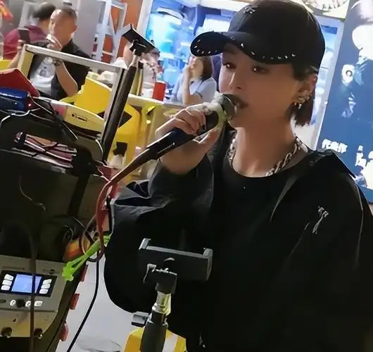 歌手花姐资料身高