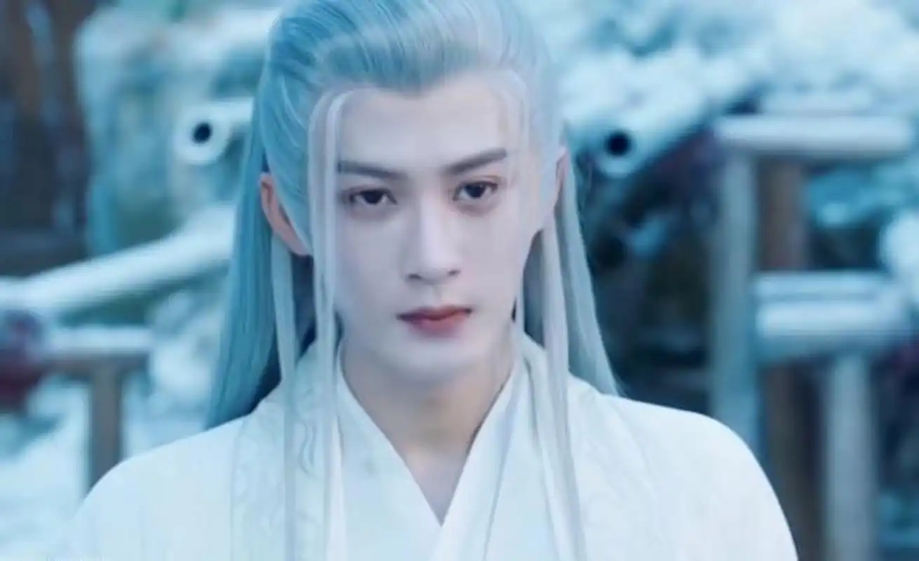 我死了,我要抹去,我存在的所有痕迹.