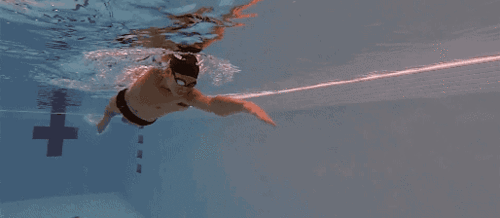 自由泳,怎么把肩膀送出水平,送出风采.