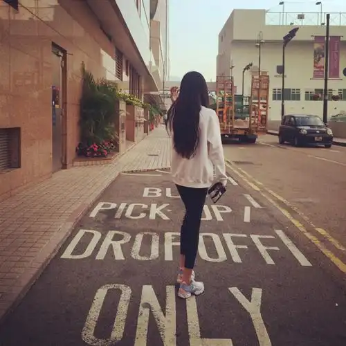 女生头像背影小清新你是我触摸不到的光