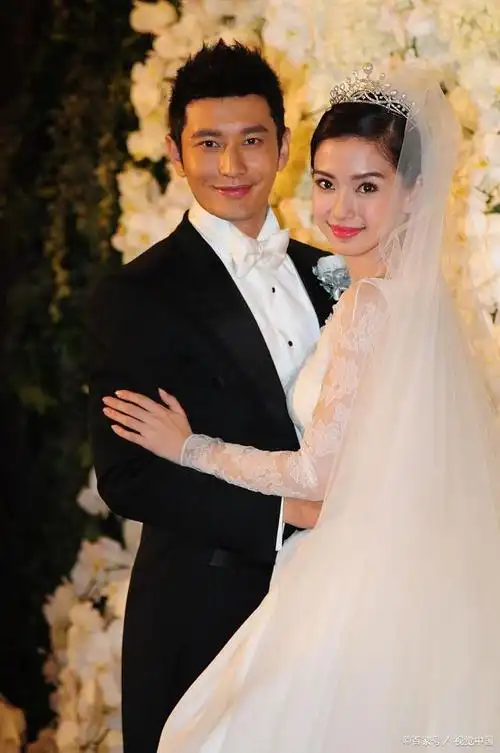 杨颖整过容还有黑历史,为什么黄晓明会娶她后又离婚