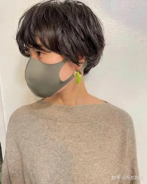 有哪些适合女生剪的男生发型? - 知乎