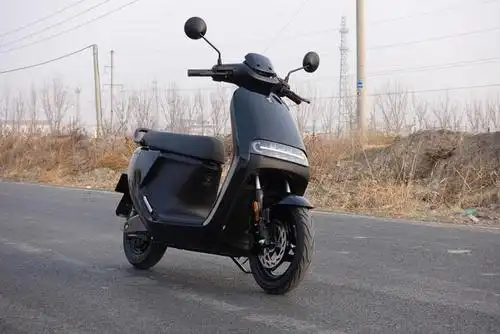 小米生态链入局电动车行业怎么玩九号电动e100上手体验