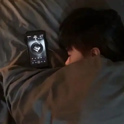 2022年男生专用qq头像图片帅气男生唯美头像真人图片大全