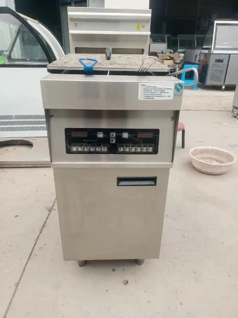 双缸220v电炸锅,几乎全新 嘎嘎精品,加力式汉堡店专用  - 抖音