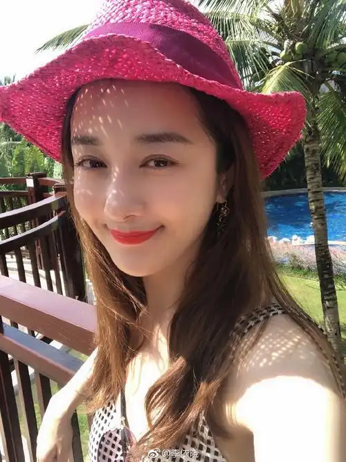 李依晓为什么总演大美女坏角色?她现在算是