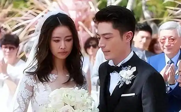为什么林心如不敢和霍建华离婚?不是因为爱情,而是离婚成本太高
