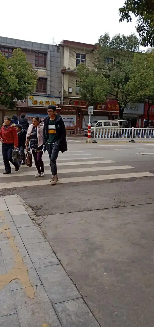 步行上下班见闻