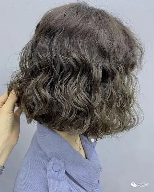 秋冬烫发的季节短发烫卷真的很好看