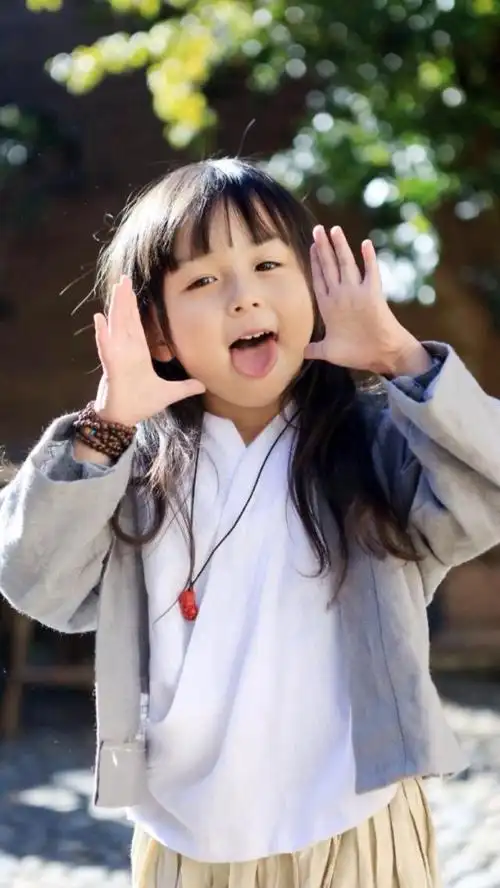 可爱的萌娃 萌翻了 刘楚恬 恬恬