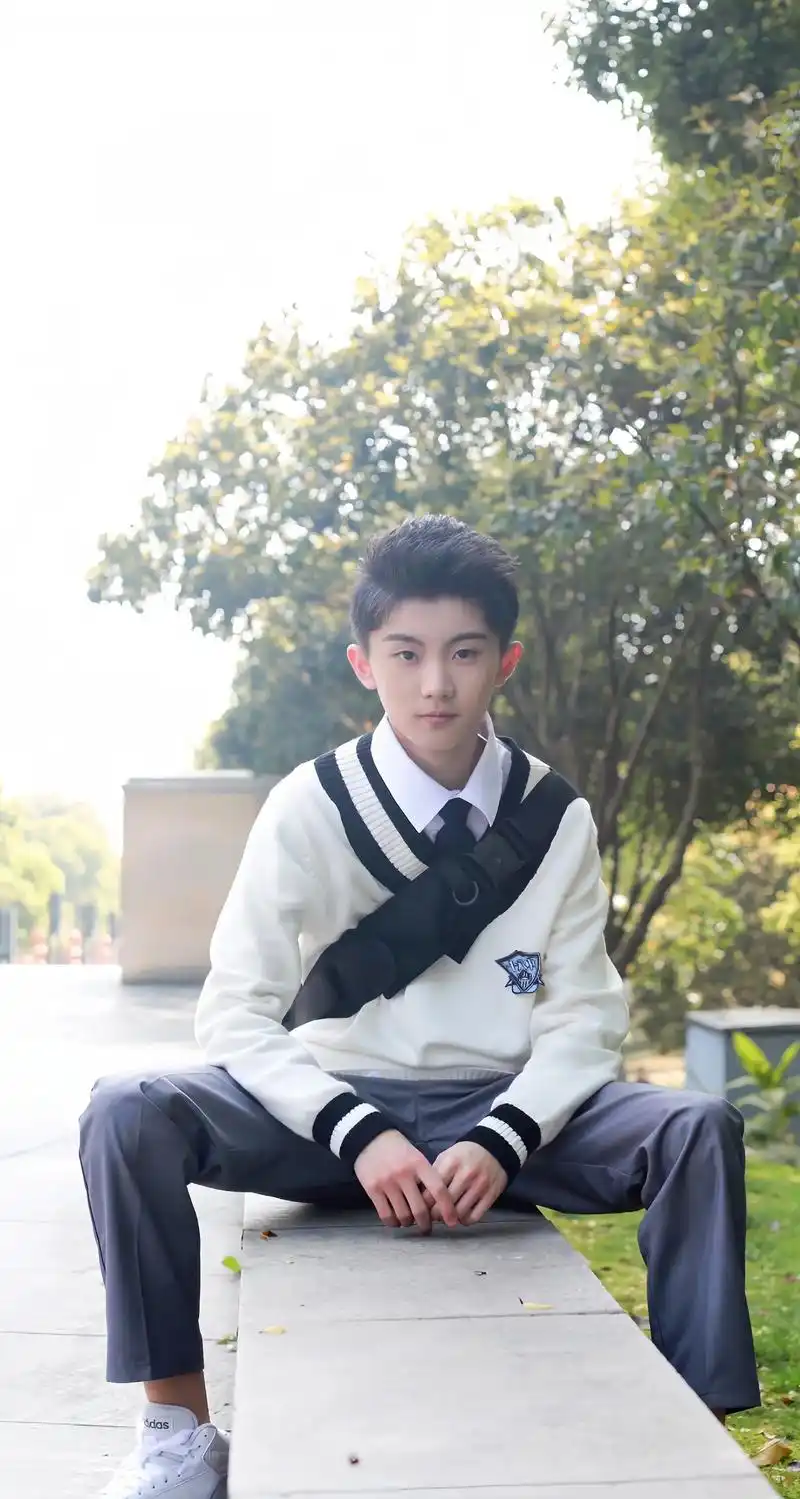 喜欢向横时期的哥酱#马嘉祺 #向横 #念念 #马嘉祺哥酱 - 抖音