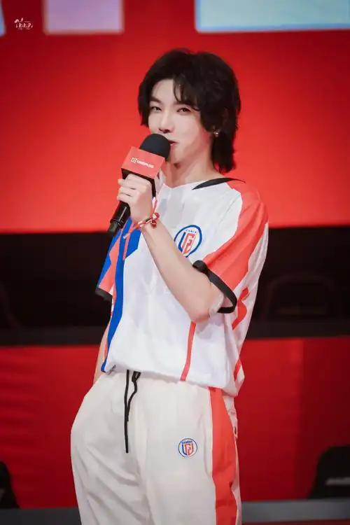 华晨宇pel生涯首个淘汰##华晨宇说压力山大##花傲天pel赛场首秀