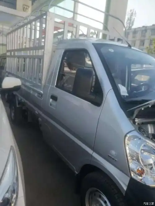 5单排带栅栏加空调落地50700贵吗?