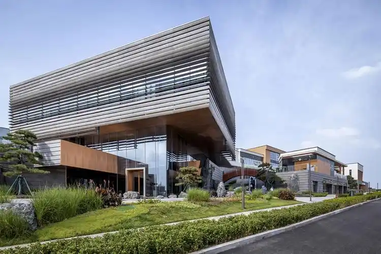 邻里中心的 "景观化"建筑探索 —— 济南雪山·万科城 | 盛哲建筑