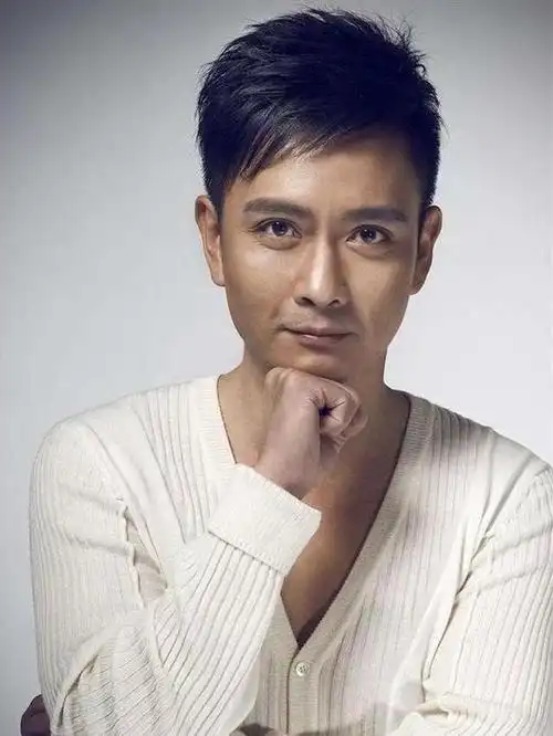 60岁年纪30岁状态,上蹿下跳肌肉线条一级棒|刘青云|刘德华|演员