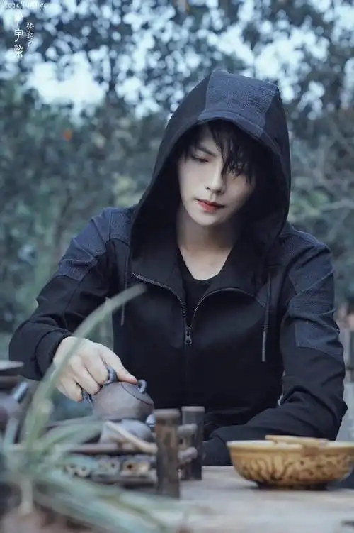 电视剧终极笔记超话#肖宇梁张起灵#    祝我的族长大人7月一切顺利