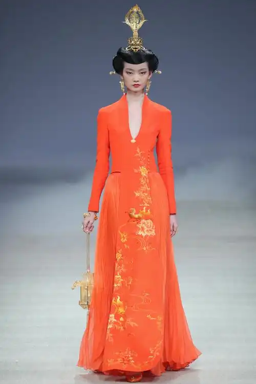 heavengaia盖娅传说熊英2017春夏高级成衣于北京发布贵妃系列主题承