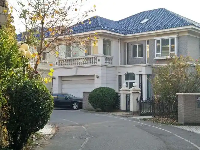 8万 超大使用面积 紫玉山庄东户大双拼_北京二手房-话房网