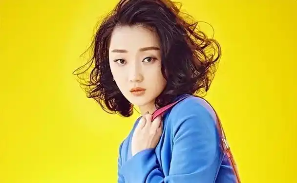 演员张瑶:20岁选秀夺冠,剃光头与蒋雯丽飙戏,两次逼婚圈内大佬