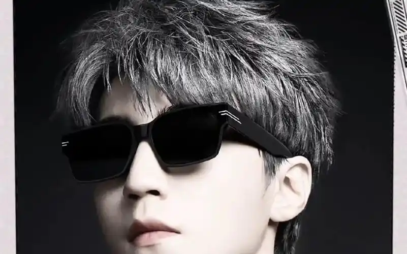 【王俊凯】解锁新发色,白发红衣