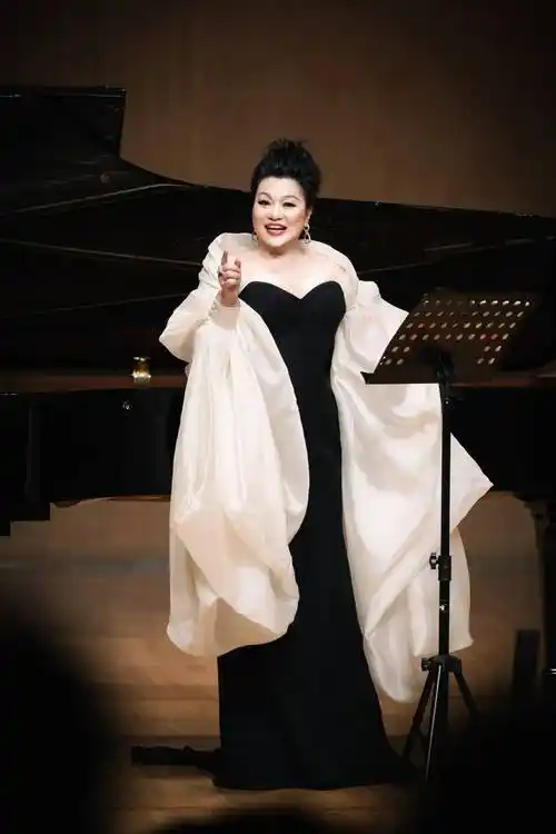 艺享张江61大师进张江 | 黄英:《声音世界的感性与理性》_艺术_歌剧