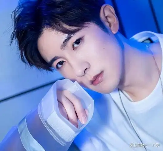 季肖冰回应隐婚当爸,表示另一半是圈外人,希望不要打扰她