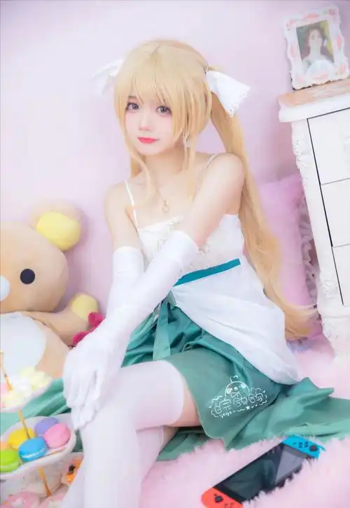 二次元cos丨路人女主的养成方法 · 英梨梨